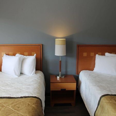 Budgetel Inn And Suites Atlanta Midtown Exterior foto