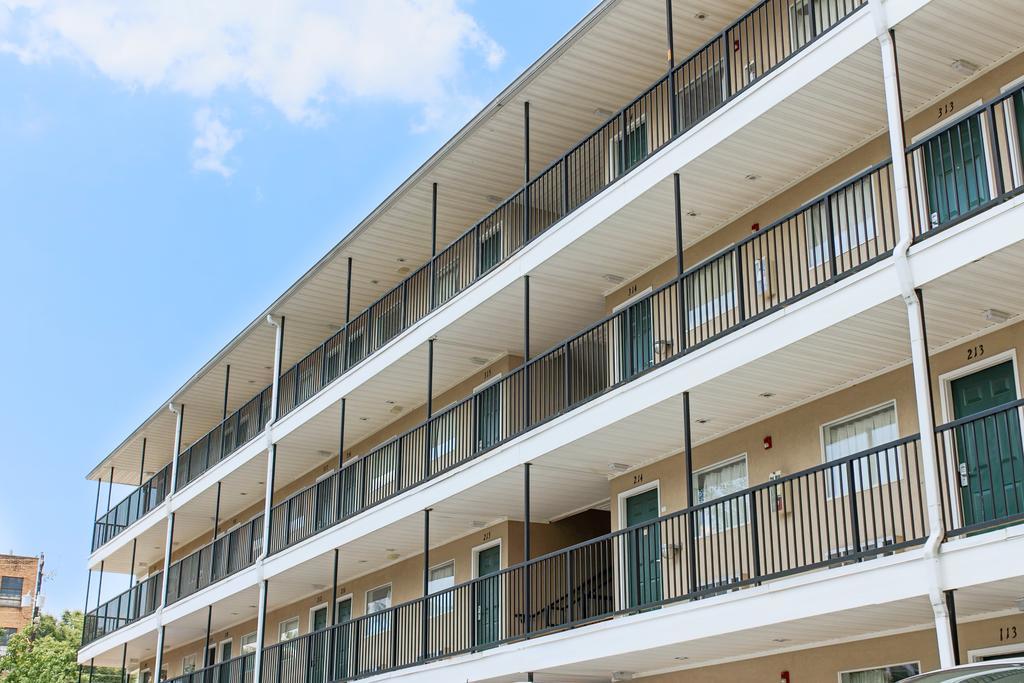 Budgetel Inn And Suites Atlanta Midtown Exterior foto