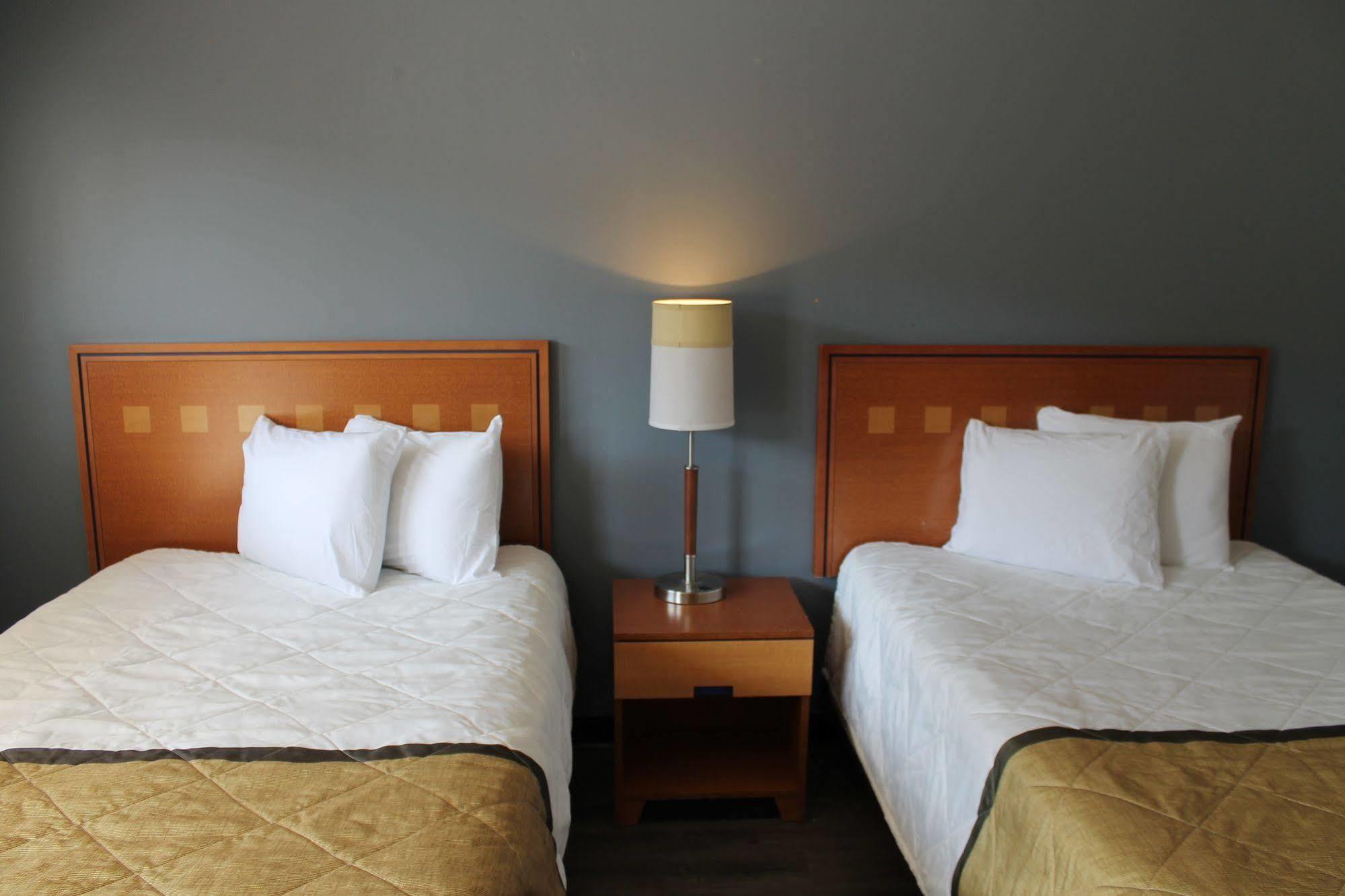 Budgetel Inn And Suites Atlanta Midtown Exterior foto